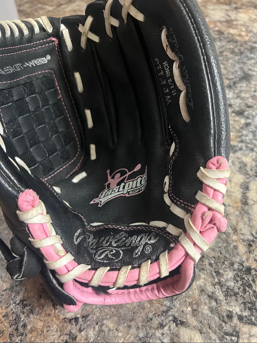 Rawlings Softball Glove Youth Black Pink Fastpitch WFP115